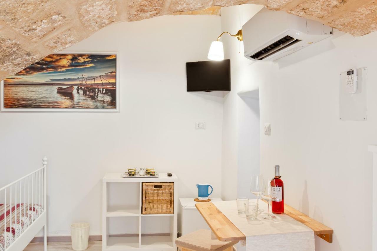 San Nicola Clemente Private Room Bari Eksteriør bilde